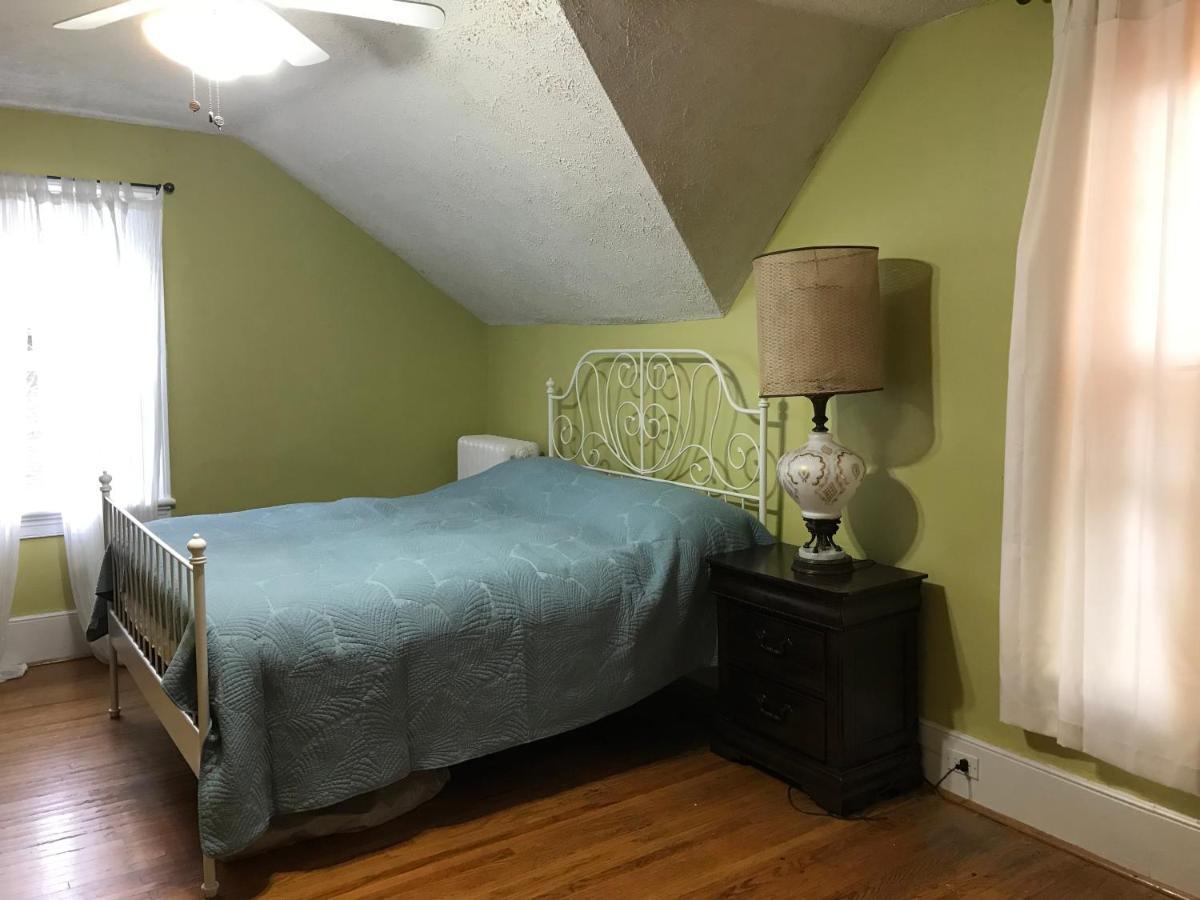 Apartment A In The White House Niagara Falls